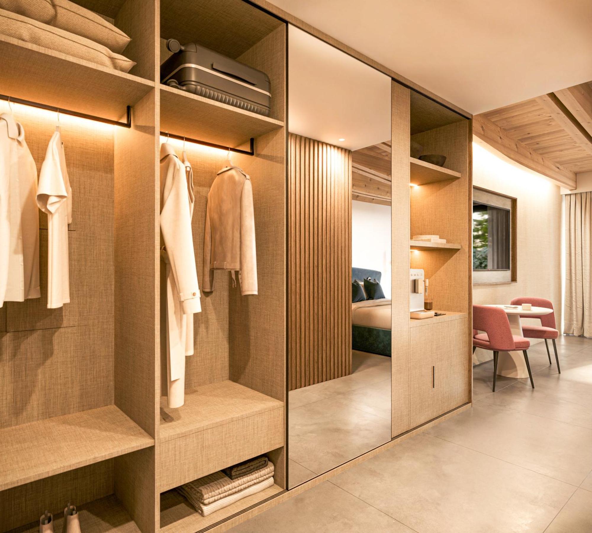 Large Deluxe Junior Suite with Garden